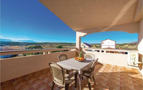Two-bedroom Apartment In Caska