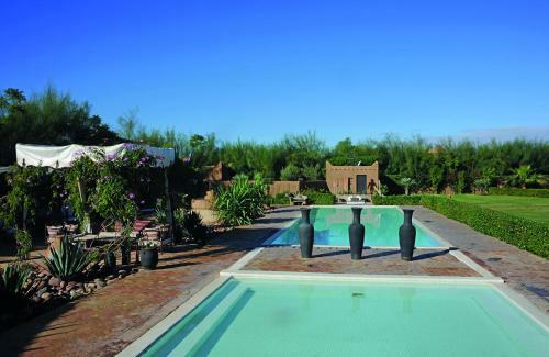 Hotel Fawakay Villas