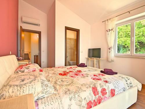 Luxurious Villa In Vizinada With Swimming Pool