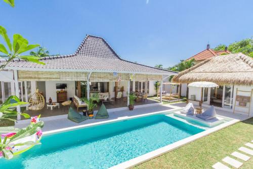 Villa M