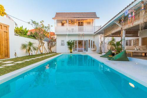 Villa M