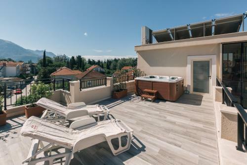 Villa Royal Apartments