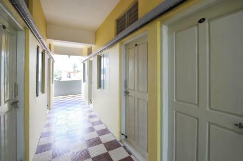 Hotel Oyo 19926 S B R Residence