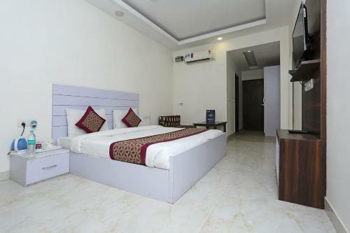 Oyo 11340 Hotel Lakshmi Palace