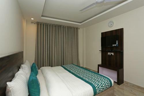 Oyo 11340 Hotel Lakshmi Palace