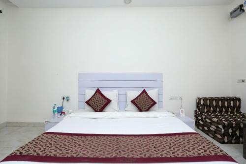 Oyo 11340 Hotel Lakshmi Palace