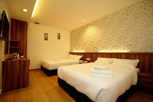 Century Inn Hotel