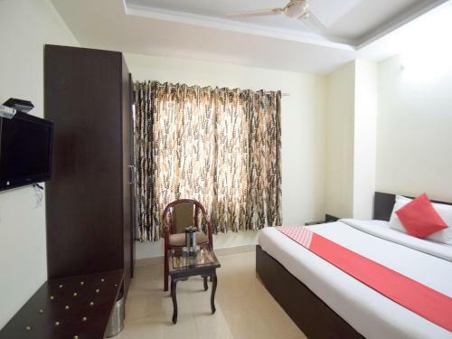 Hostal Oyo 10753 Hotel Triund Regency