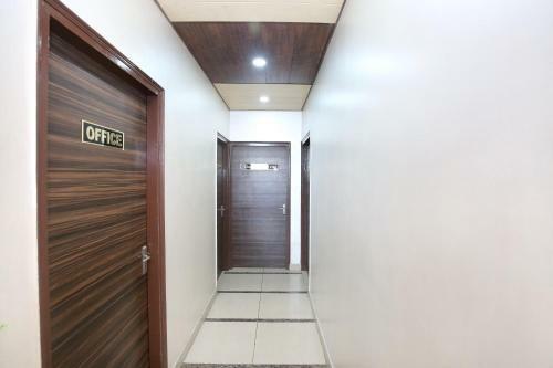 Oyo 15644 Hotel Karma
