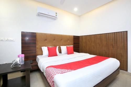 Oyo 24778 Hotel 24