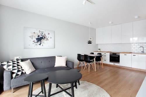 Ms Apartments 4 Seasons III