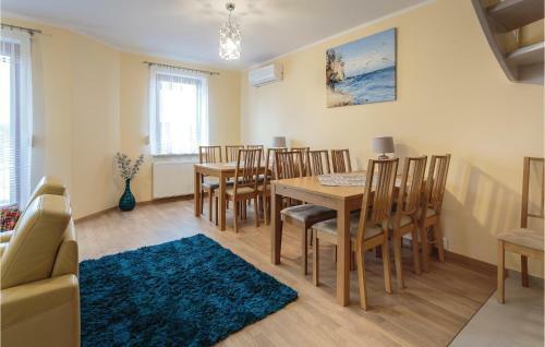 Five-bedroom Holiday Home In Mielno