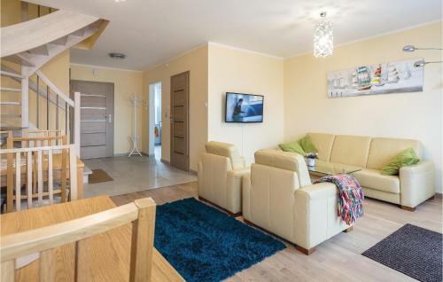 Five-bedroom Holiday Home In Mielno