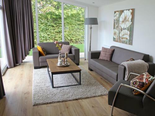 Holiday Home Green Resort Mooi Bemelen-5