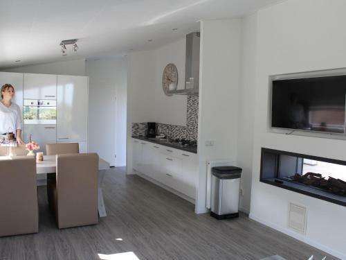 Holiday Home Green Resort Mooi Bemelen-5