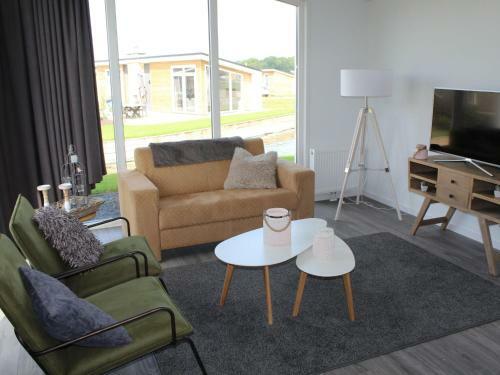 Holiday Home Green Resort Mooi Bemelen-3