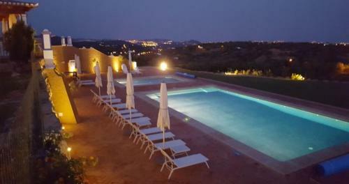Malhadais Villa Sleeps 14 Pool Air Con Wifi