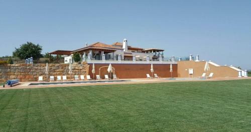 Malhadais Villa Sleeps 14 Pool Air Con Wifi