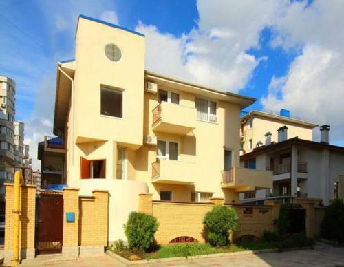 Hostal Guest House Liliya