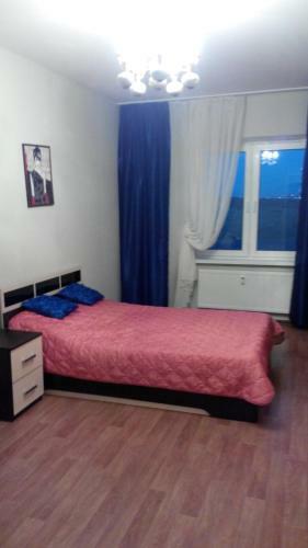 Apartment On Platona Klyaty