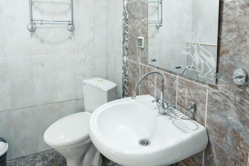 Hostal ???????? ??? Povezloo
