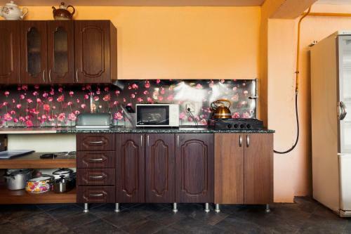 Hostal ???????? ??? Povezloo