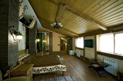 Hotel Lovchiy Plus