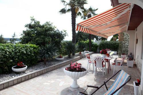 Lovely Sea View Apartments Bj