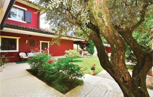 Two-bedroom Apartment In Portoroz