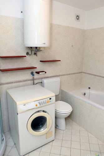 Modern Apartment Portoroz Bl2