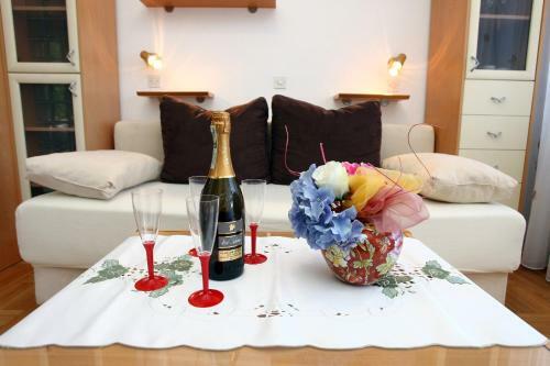 Lovely Sea View Apartments Bj