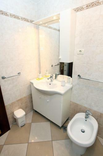 Lovely Sea View Apartments Bj