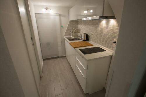 Classy Apartment In Piran Center Hd