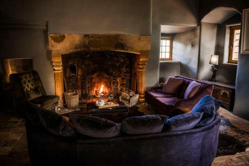 Bowhill Chateau Sleeps 10 Wifi
