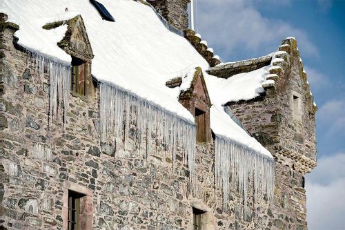 Bowhill Chateau Sleeps 10 Wifi
