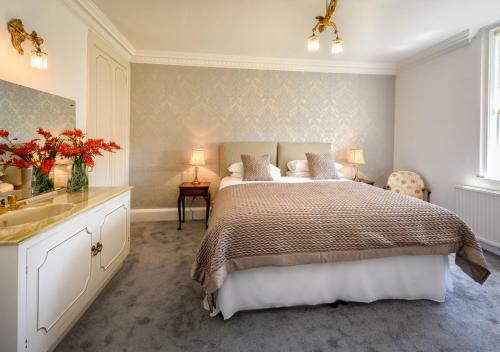 Apartamento Talhenbont Hall