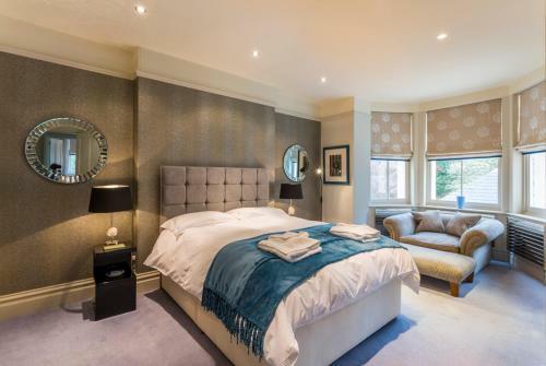 Gidleigh Chateau Sleeps 14 Pool Wifi