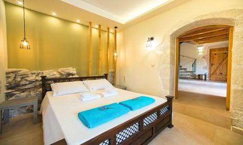 Cretan View Villa With Heated Swimming Pool