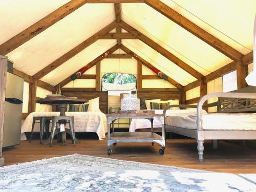 Geronimo Creek Retreat Glamping Cabin #4