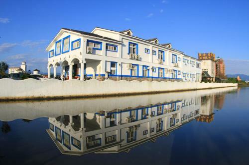 Golden House Homestay