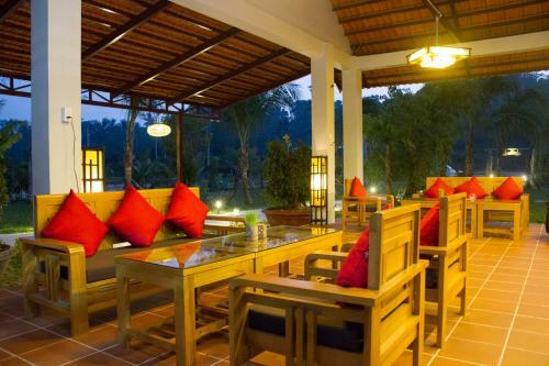 Hotel Ong Lang Village Resort
