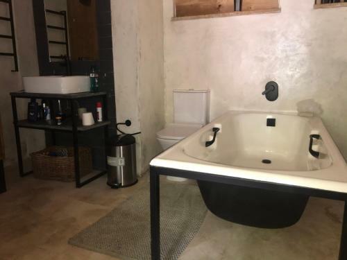 Hostal Four20 Bespoke Hotel