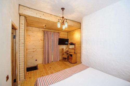 Relax Hotel Azau Star