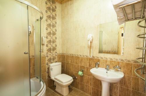 Relax Hotel Azau Star