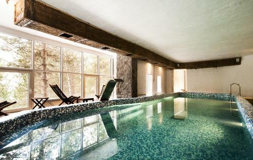 Relax Hotel Azau Star