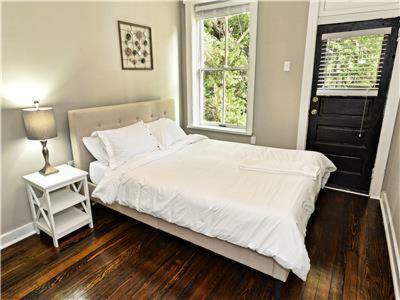 Newly Renovated 4bdrm/3ba, Sleeps 10