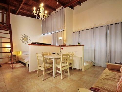 Lodge Adar Suites In The Golan