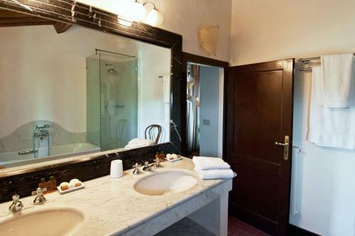 Volpaia Villa Sleeps 12 Wifi