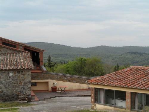 Montegabbione Apartment Sleeps 11