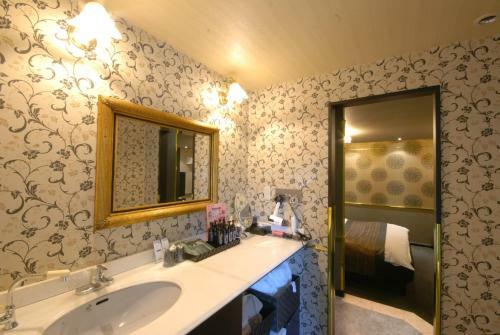 Hotel Coco Club Azumino (Love Hotel)